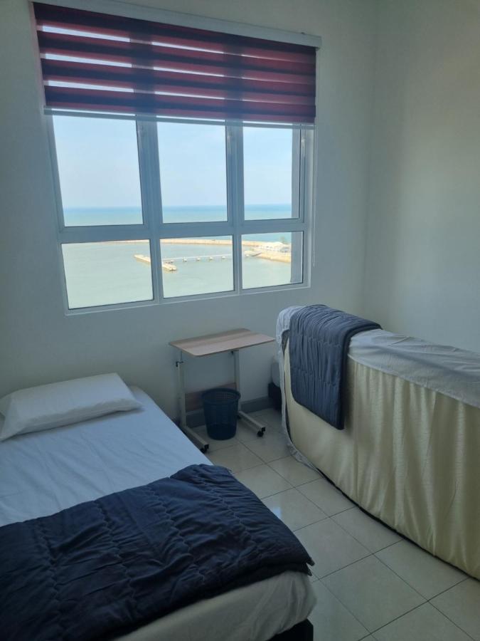 Seaside Haven Homestay Seaview Unit With Pool Opposite Ktcc & Mayang Mall - Pangsapuri Ladang Tanjung Kuala Terengganu Esterno foto
