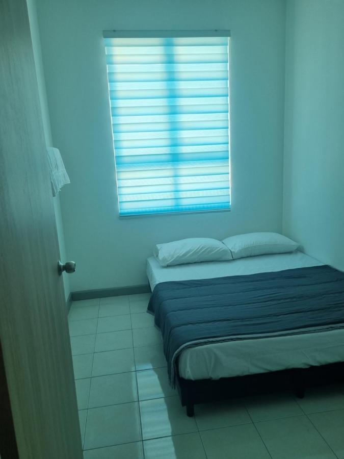 Seaside Haven Homestay Seaview Unit With Pool Opposite Ktcc & Mayang Mall - Pangsapuri Ladang Tanjung Kuala Terengganu Esterno foto